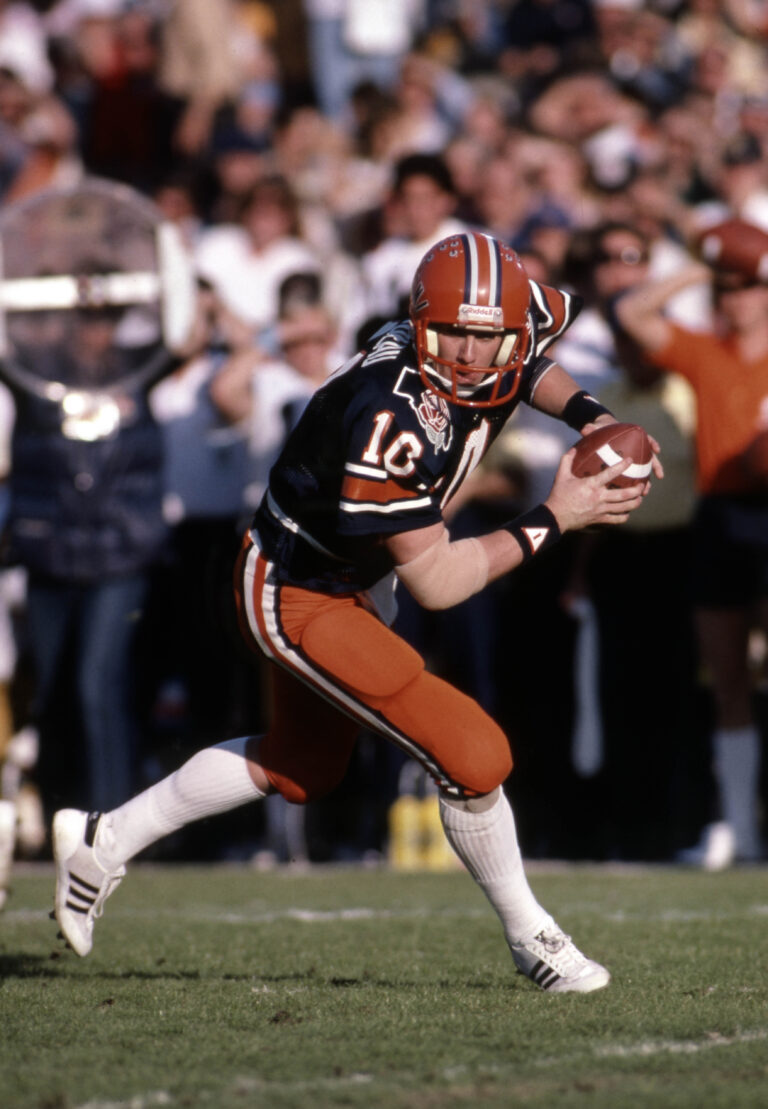 Ten best Quarterbacks in Fighting Illini history