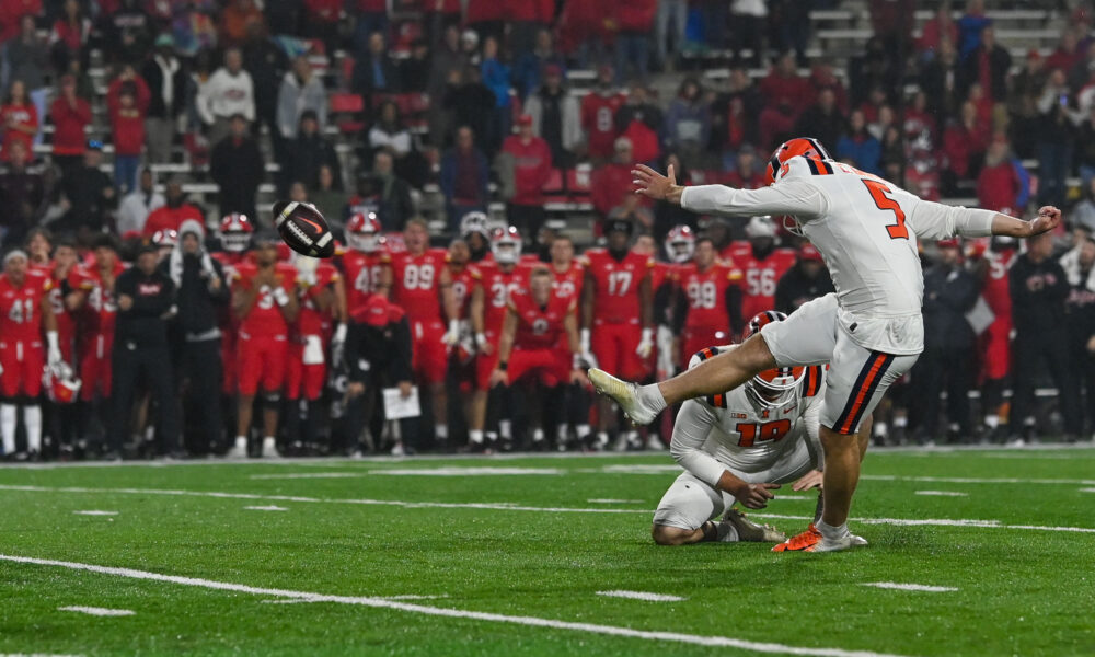 Illinois upsets Maryland