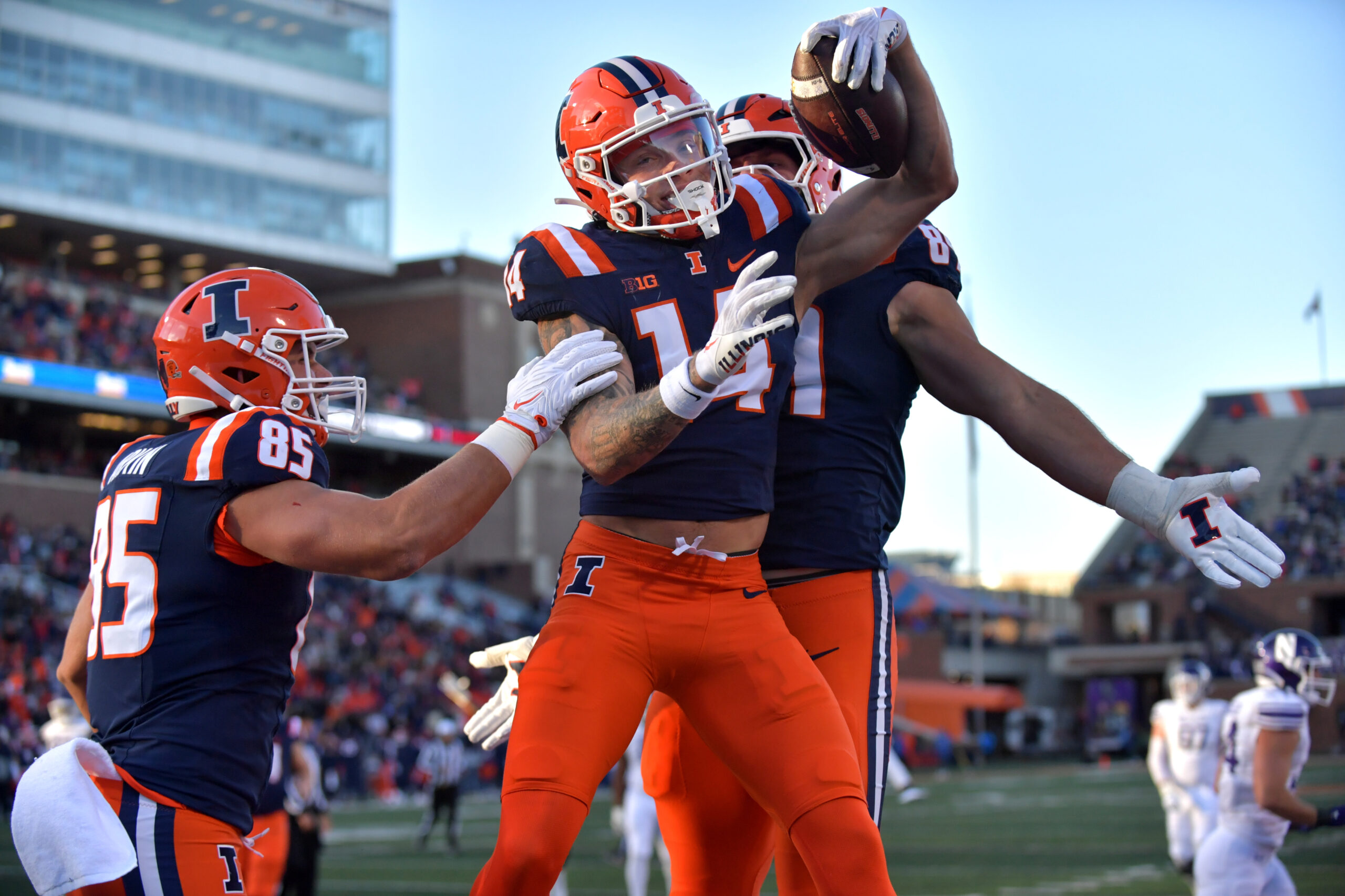 Casey Washington's Career Year for Illinois Football