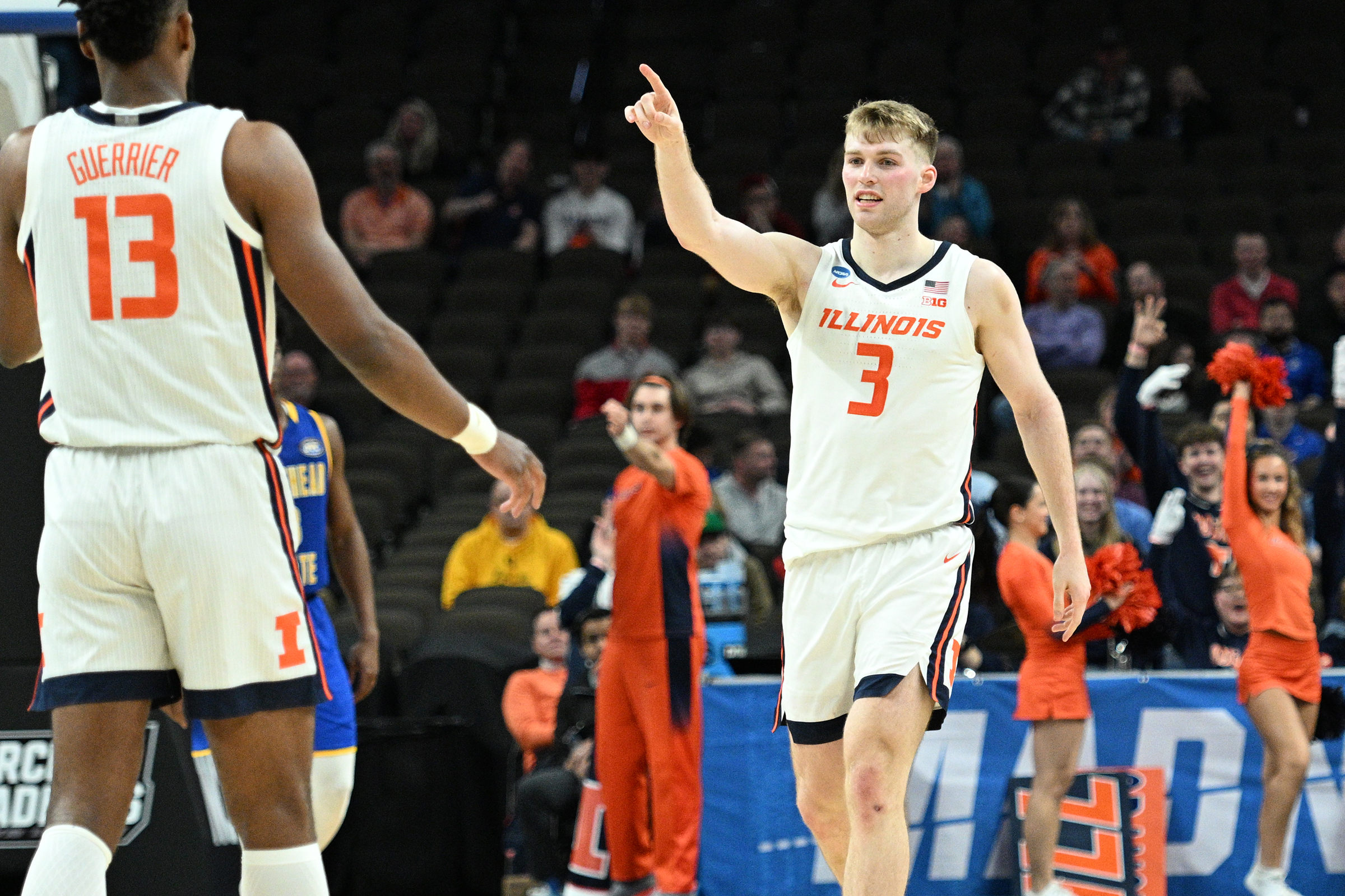 Illinois Basketball In Contact with Mercer Transfer Wing.