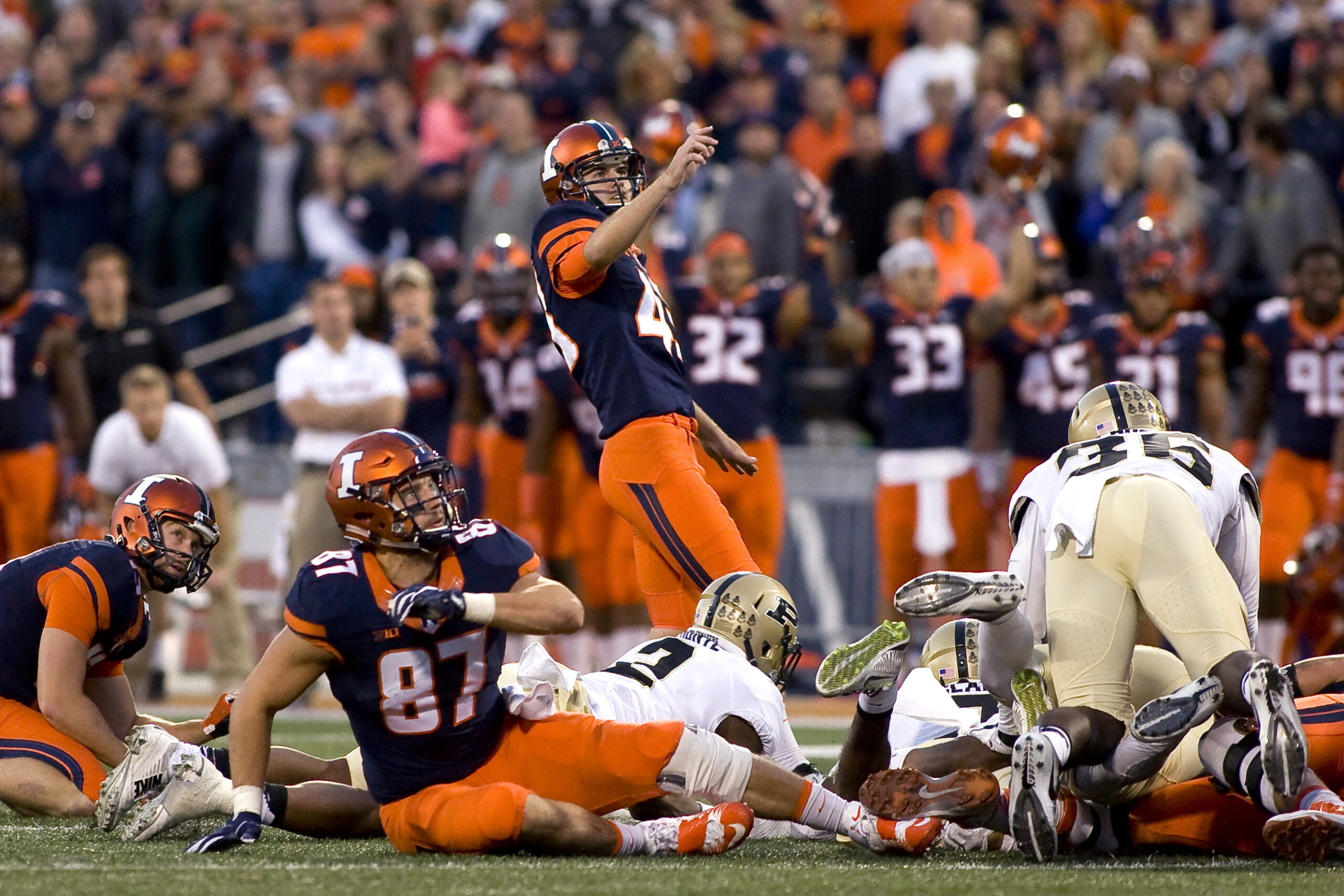 Former Illinois Football Kicker Signs 3-year NFL Deal