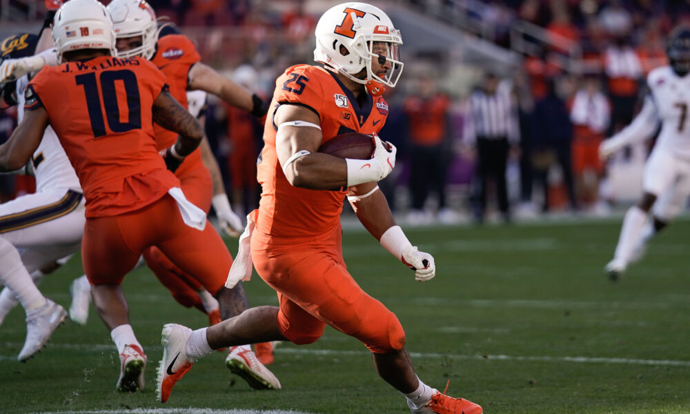 Former Illinois Football Running Back Joining Staff