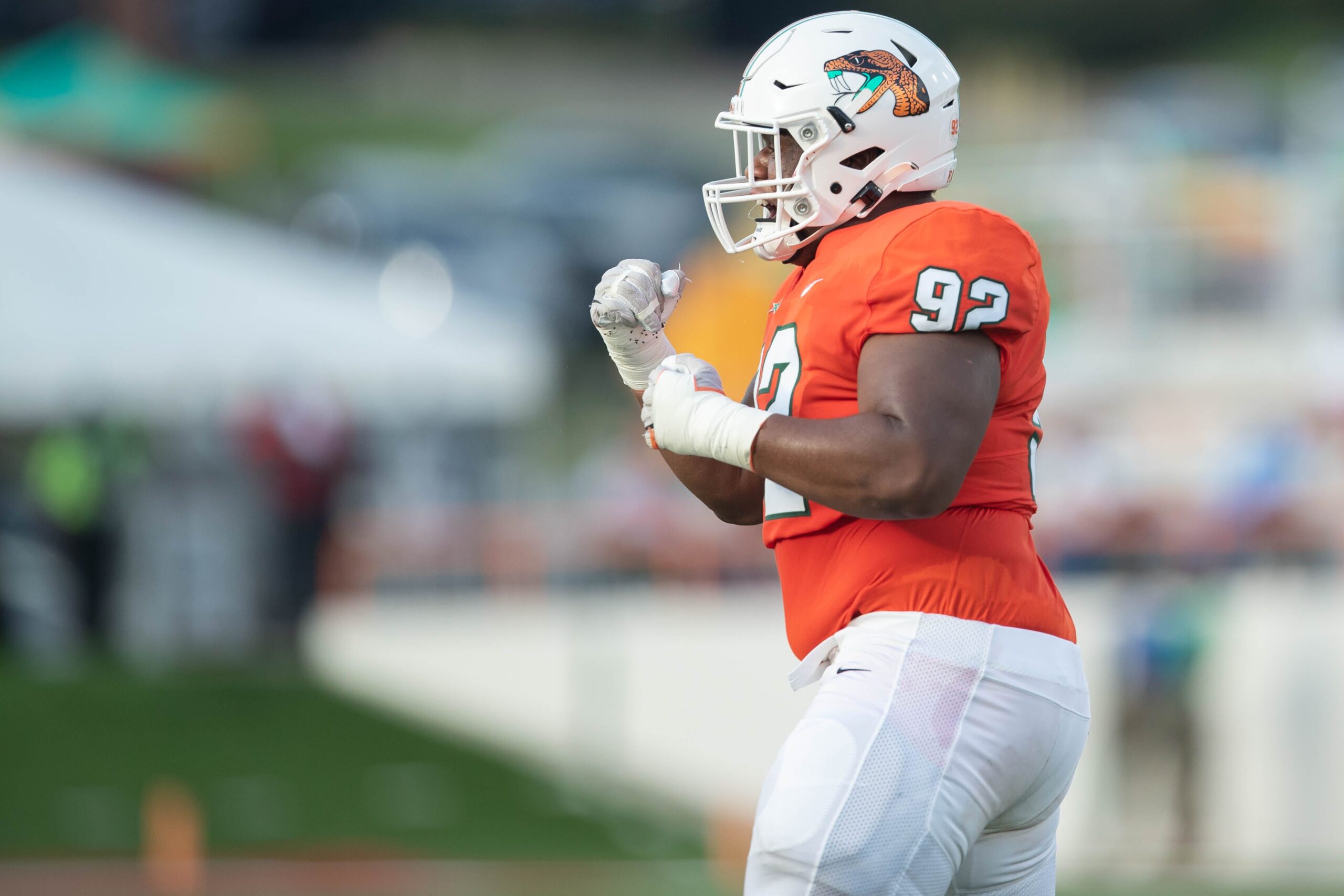 News: Gentle Hunt Commits to Illinois Football