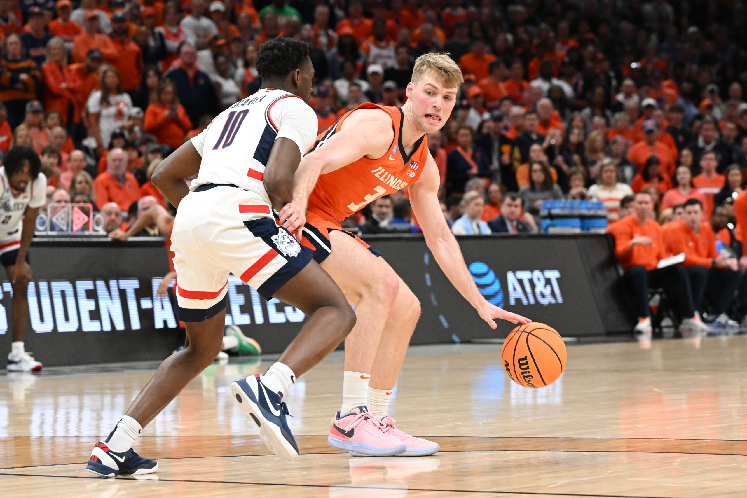 Illinois Basketball Features Two Players on Team USA