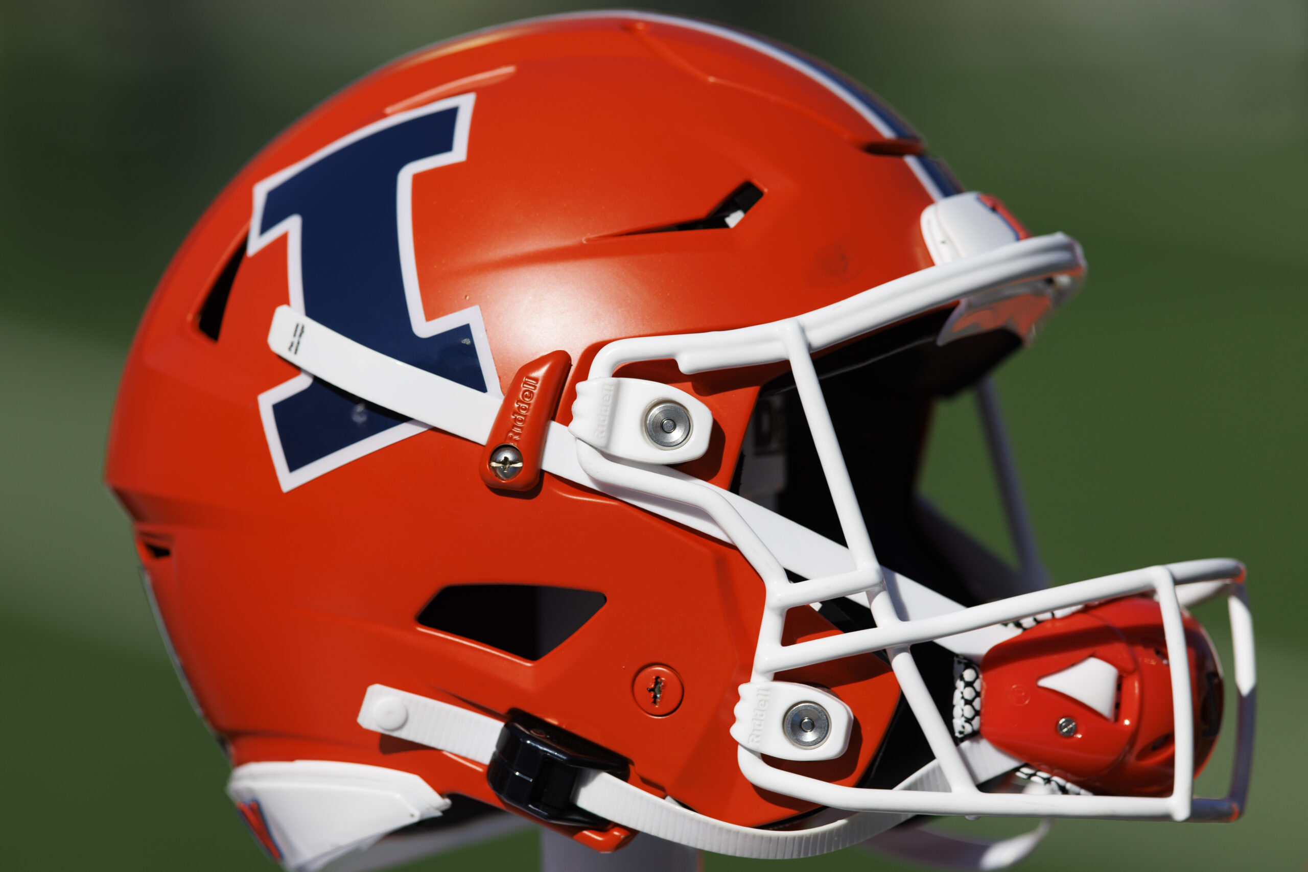 Illinois Football Starts Summer 2024 With Two Massive Commitments