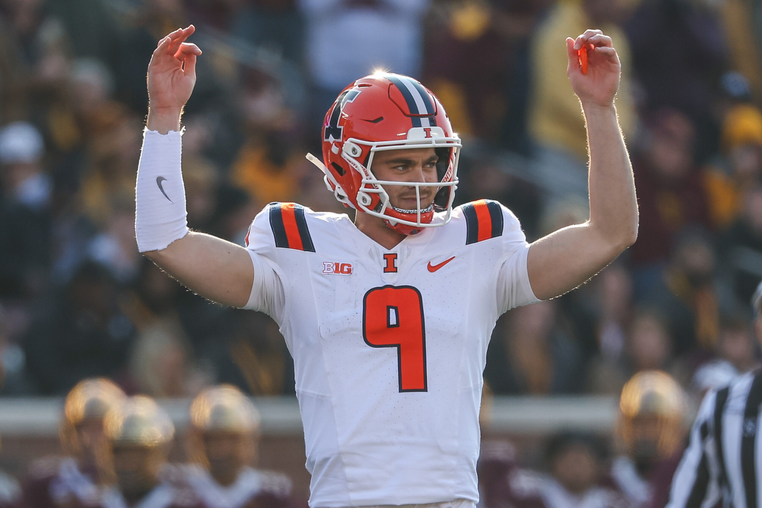 Illini Quarterback Feeling "A Different Kind of Loose" Entering 2024