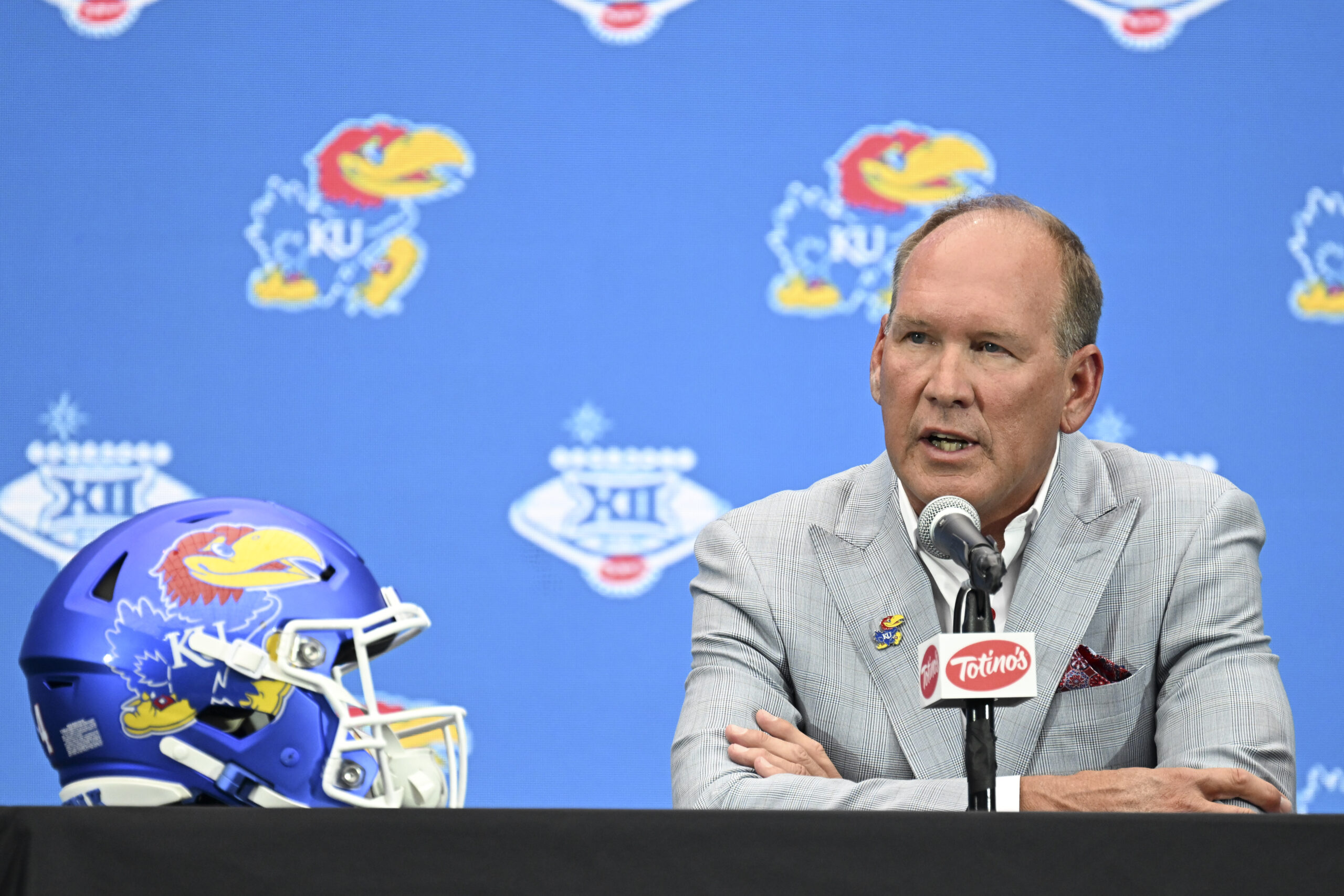 Kansas's Lance Leipold Has High Respect For Illinois Football