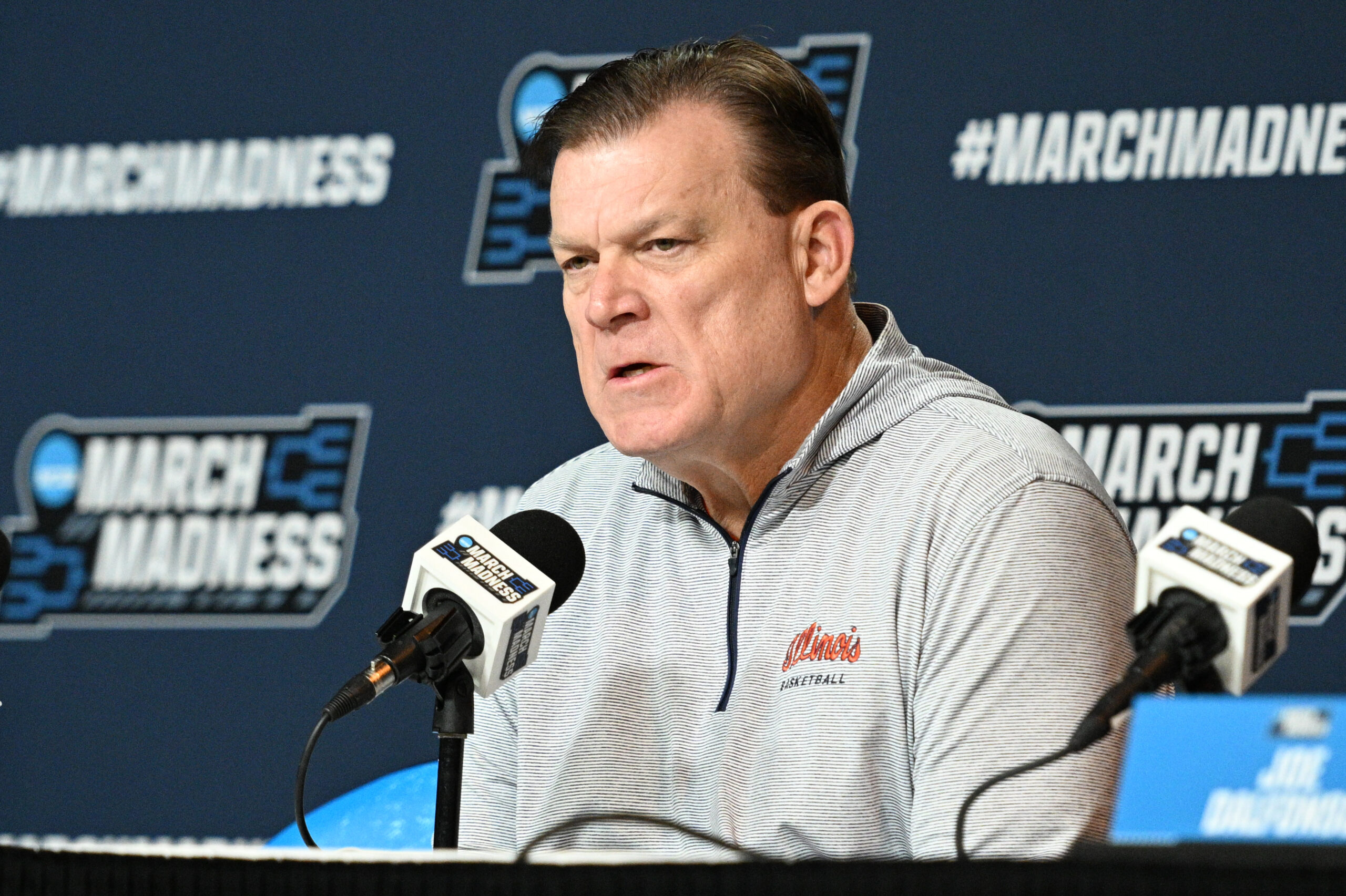 Illinois basketball head coach, Brad Underwood.