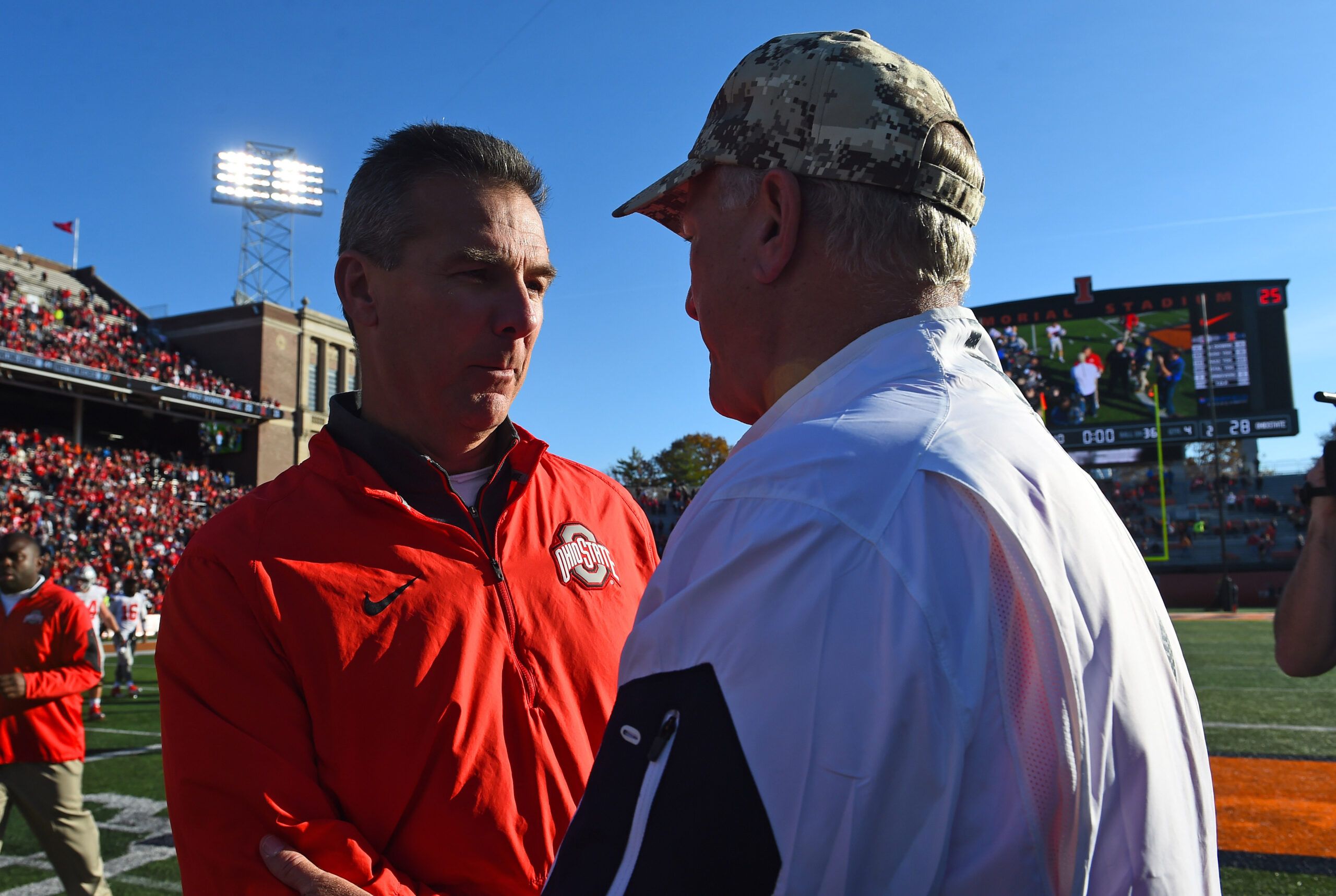 Urban Meyer and former Illinois Football coach Bill Cubit.