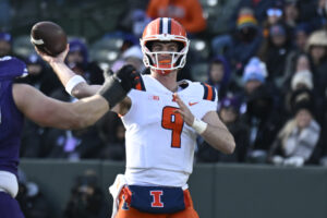 Illinois football QB Luke Altmyer.