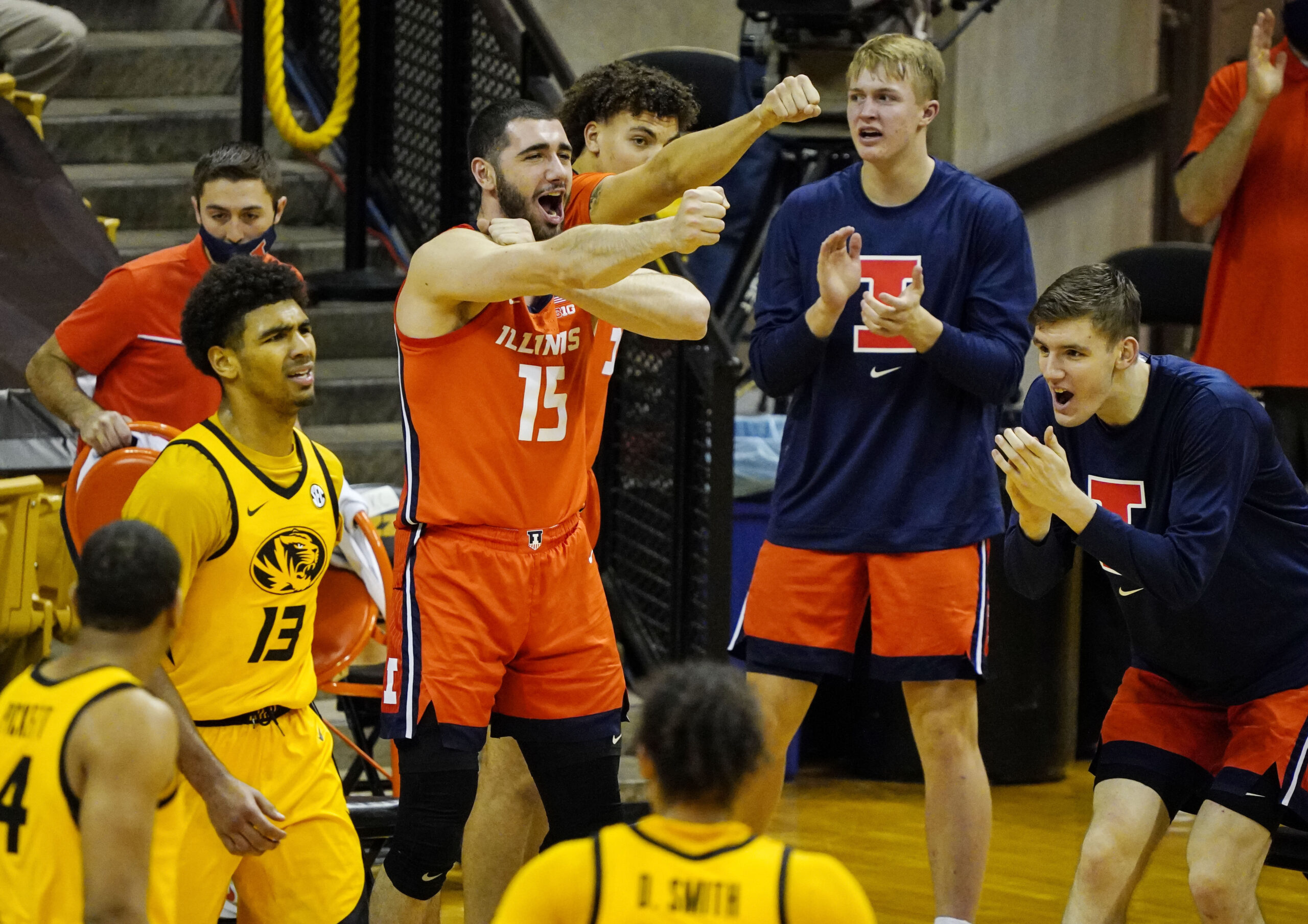 Illinois basketball will have a tough test this year vs Missouri.