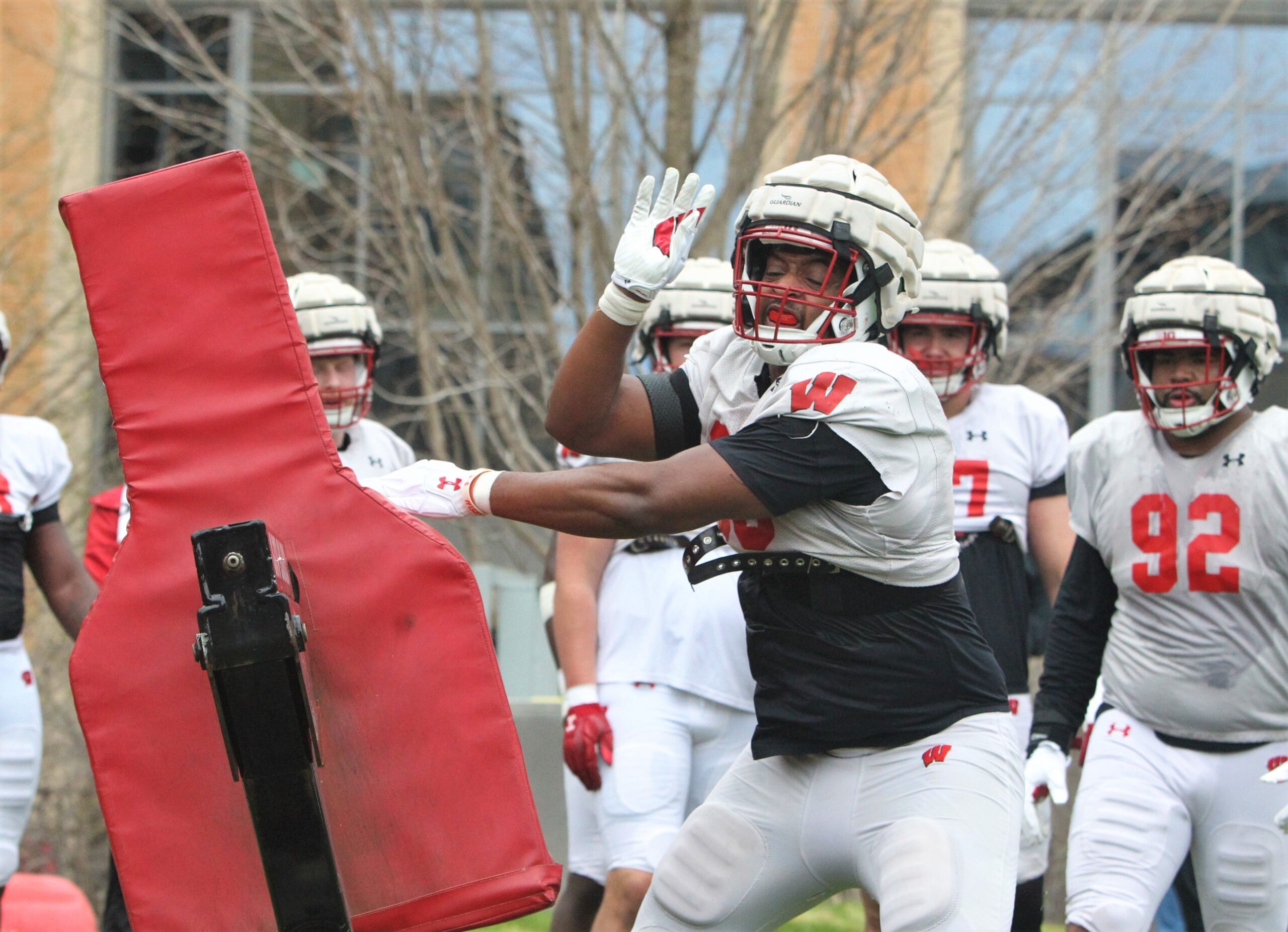 News: Illinois football landed former Wisconsin DT, James Thompson Jr.