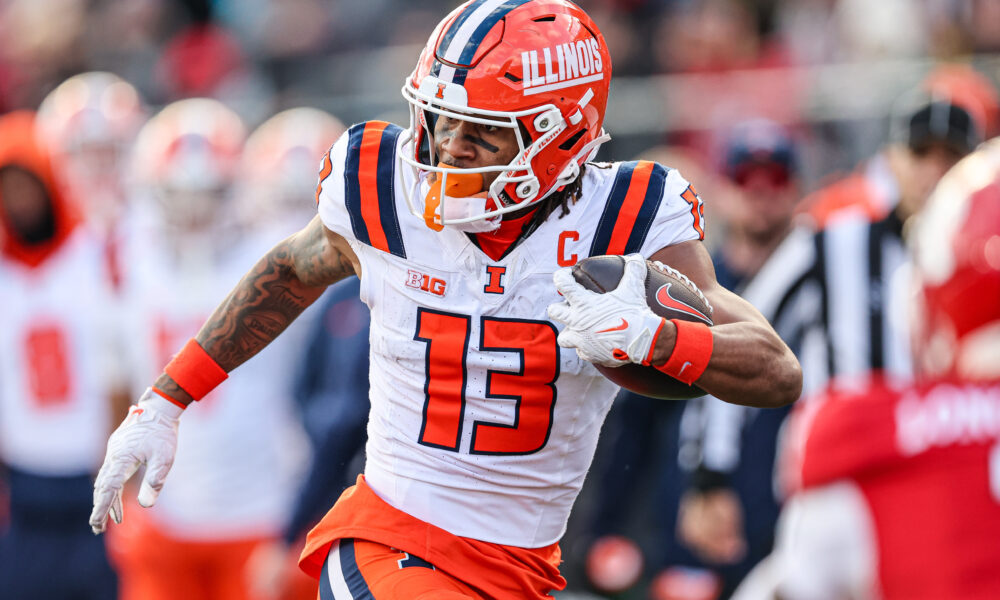 Illini receiver Pat Bryant running a route vs Rutgers.