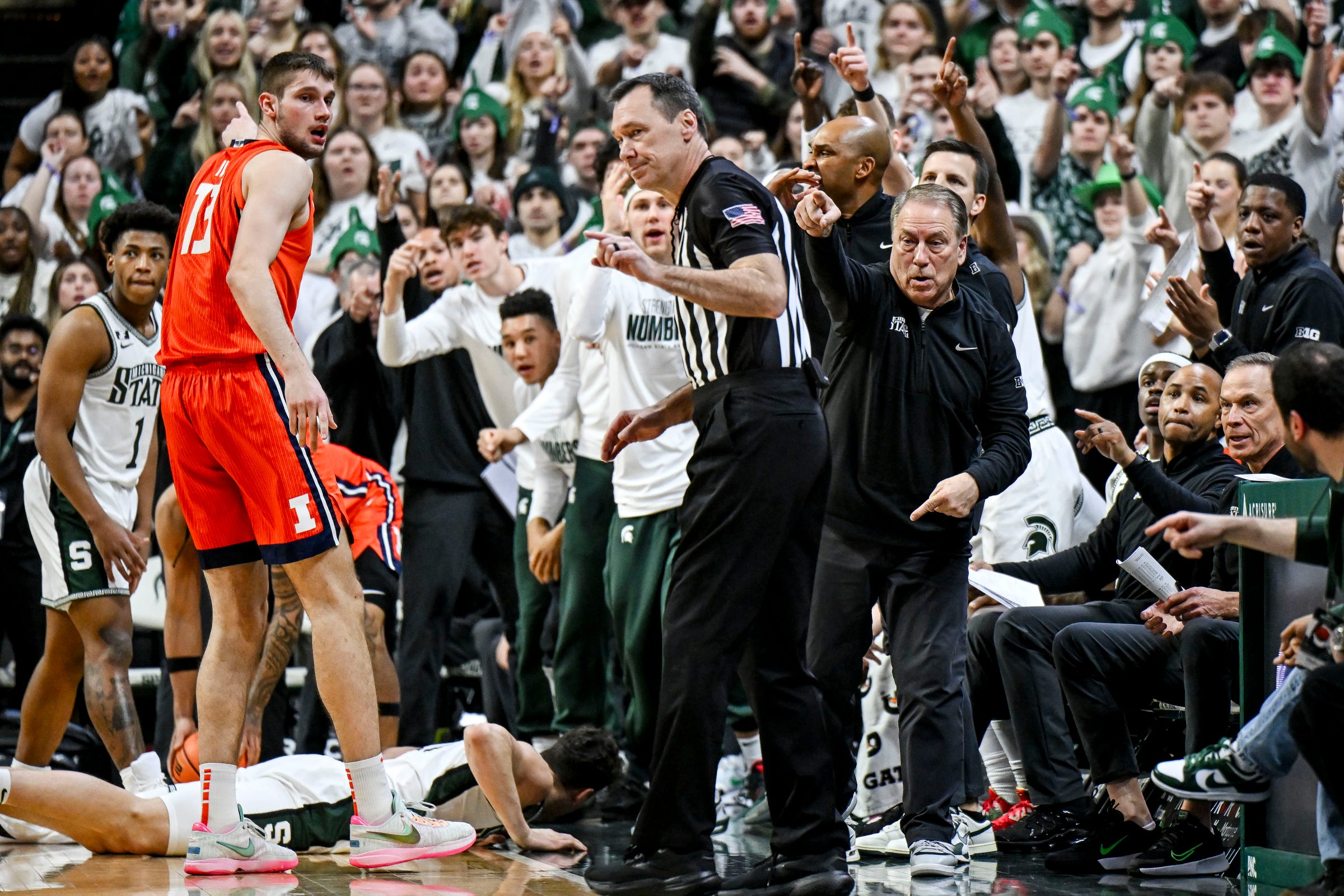 Tom Izzo while playing Illinois basketball