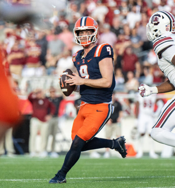 Illinois Football quarterback, Luke Altmyer.