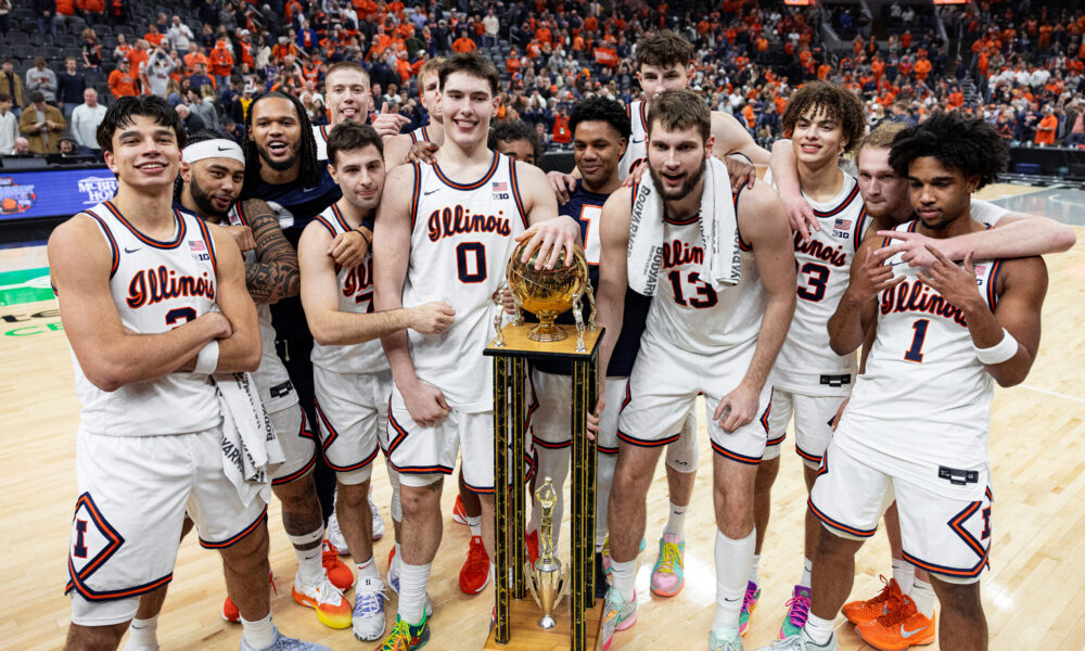 Illinois basketball celebrating the win over Missouri.