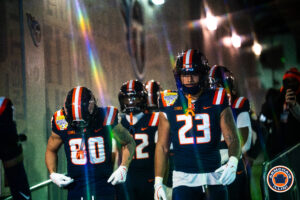 Illinois Football. Music City Bowl. Jordan Anderson. Hank Beatty. Photo Credit. Vincent Bruington. Armchair Illini. 12/30/25.