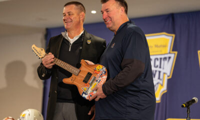 Illinois Football. Bret Bielema. Josh Heupel. Music City Bowl. Photo Credit: Vincent Bruington. Armchair Illini.