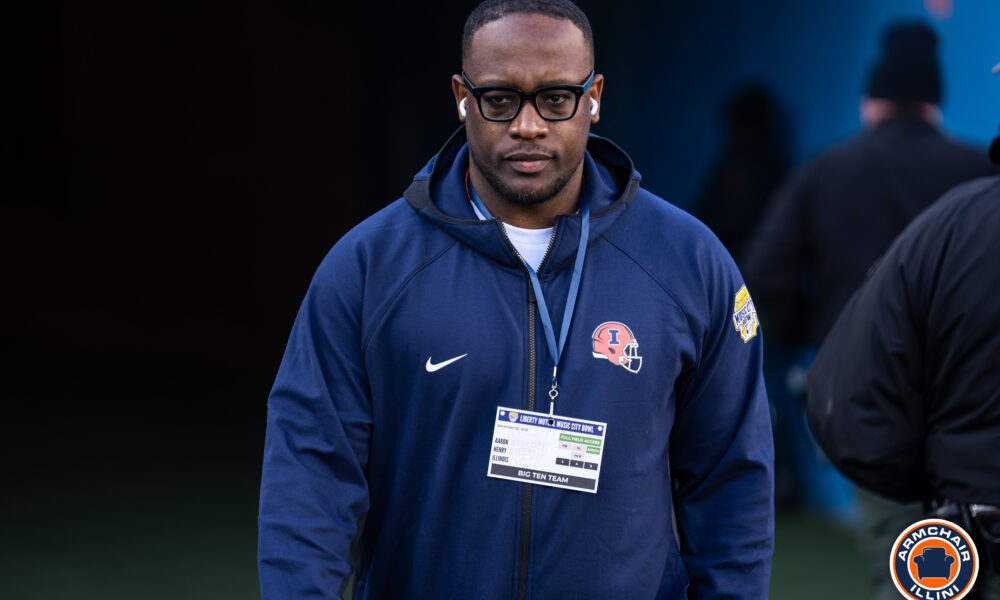 Big time Illinois football news arrived as Aaron Henry is heading to Notre Dame.