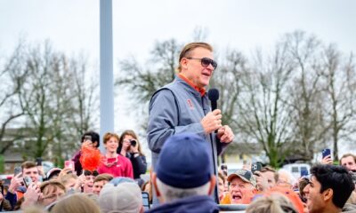 Brad Underwood. Photo Credit: University of Illinois on Instagram (@Illinois1867). Illinois Basketball on Instagram (@illinimbb).