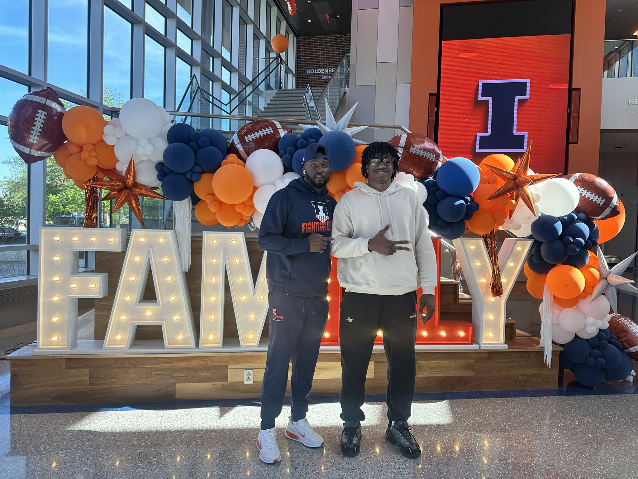 Illini target Ifeanyi Emedobi