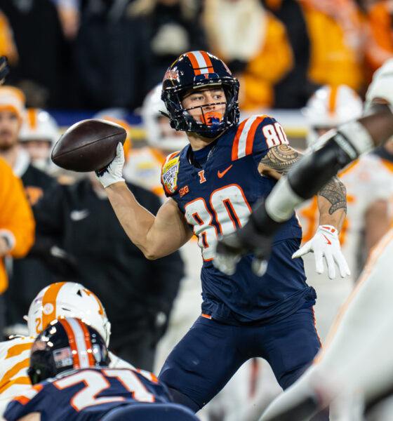Illini wide receiver Hank Beatty in the 2025 Music City Bowl