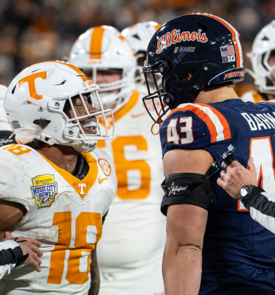 Illinois football defensive lineman Joe Barna in the 2025 Music CIty Bowl. Photo Credit: Armchair Illini.