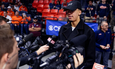 Former Illini forward Will Riley
