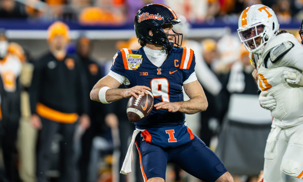 Former Illini QB Luke Altmyer.