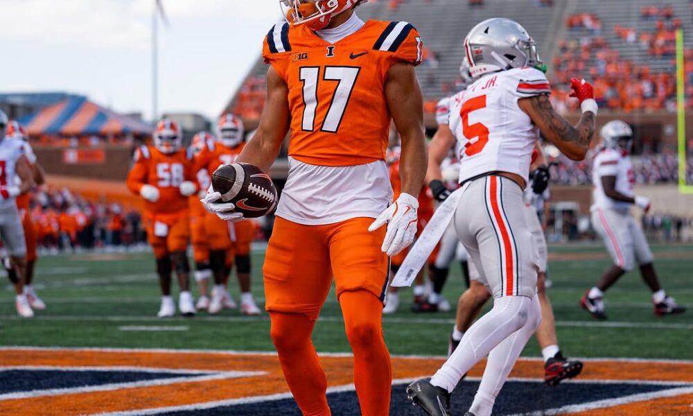 Illinois Football. Collin Dixon. No. 17. Photo Credit: Illinois Football on Instagram. (@Illinifootball).