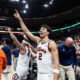 Illini guard Andrej Stojakovic