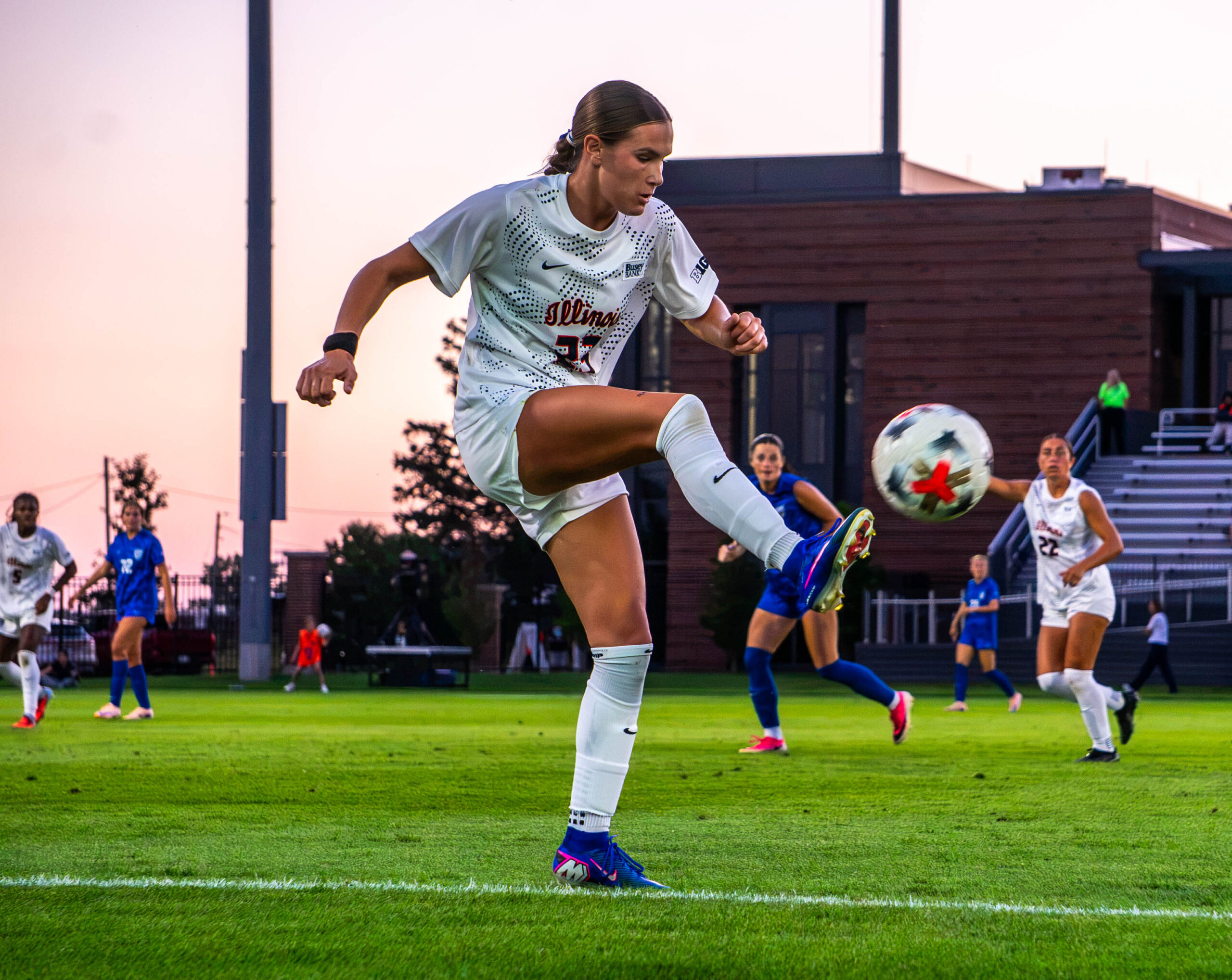 Illini Soccer has a star sophomore in forward Ashlyn Adams