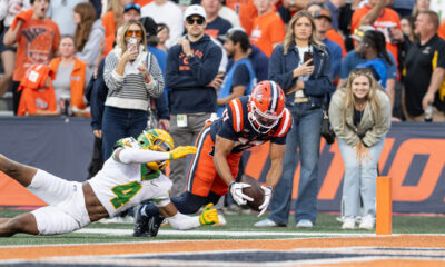 Illinois Football. Collin Dixon. No. 17. Touchdown vs Oregon. Photo Credit: Vincent Bruington. Armchair Illini.