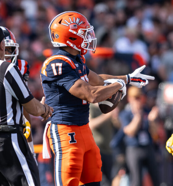 Illinois Football. Collin Dixon. No. 17. Photo Credit: Vincent Bruington. Armchair Illini.