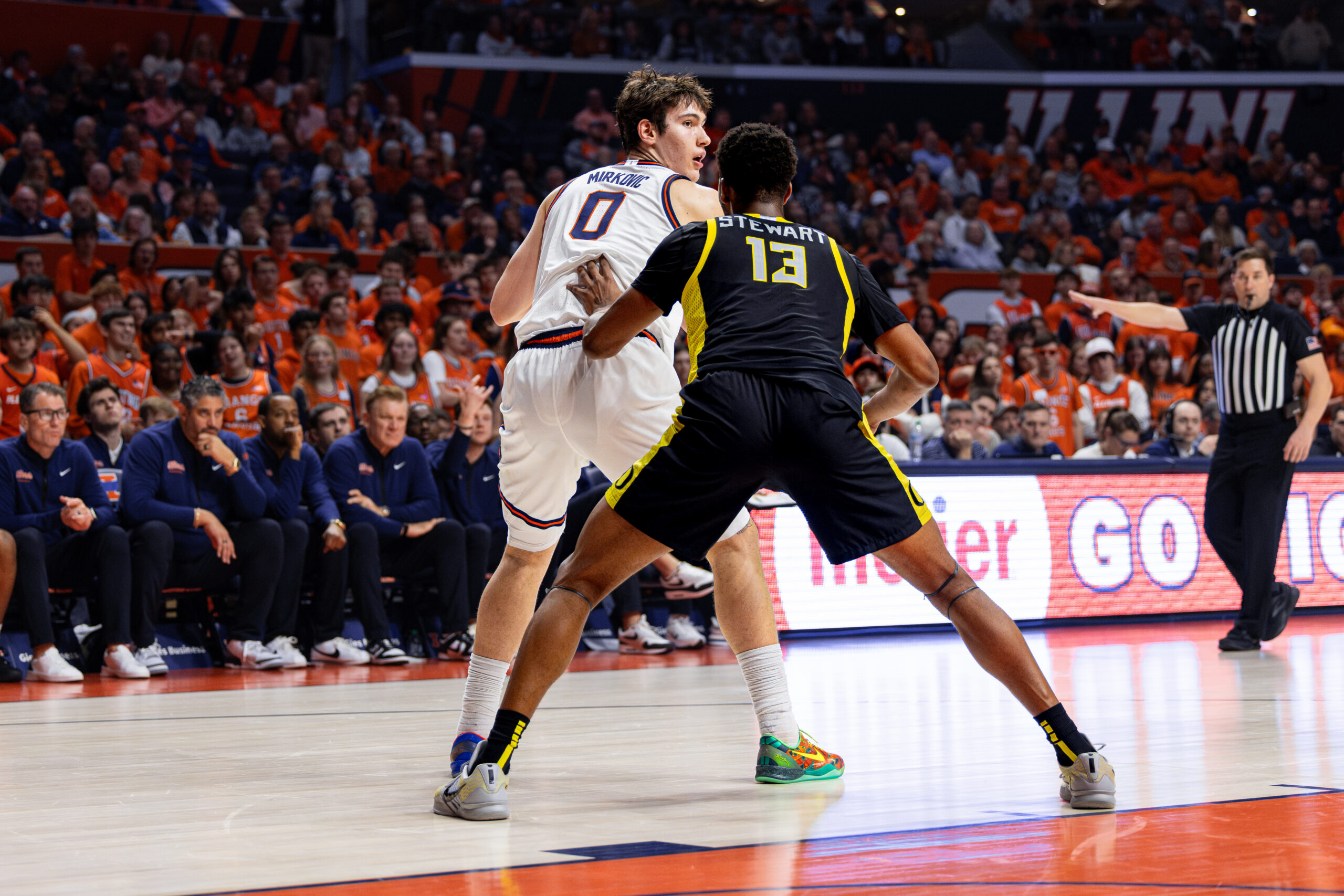 Illini forward David Mirkovic