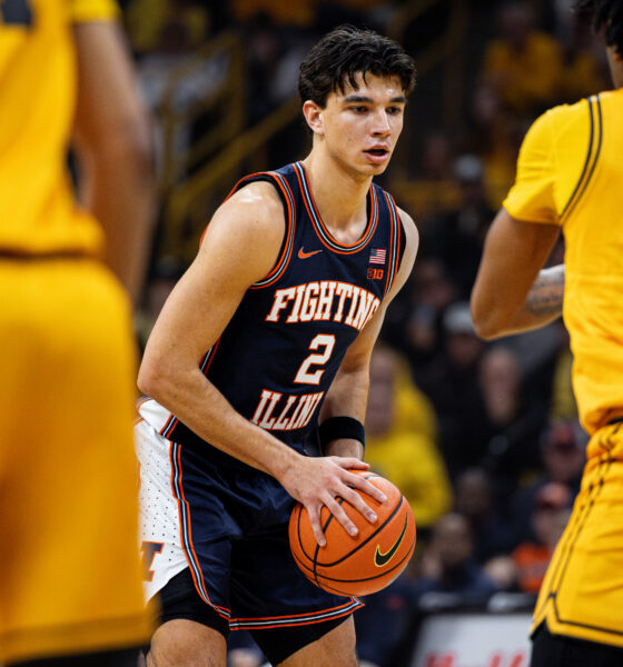 Illinois basketball wing Andrej Stojakovic vs Iowa.